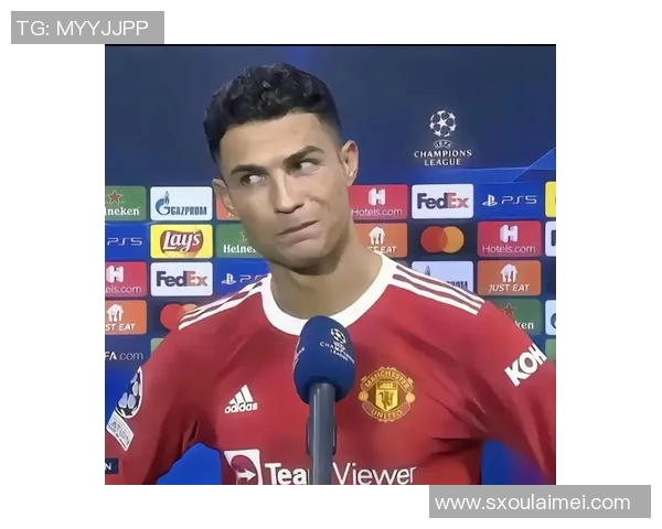 杰出足球明星的成长历程与对足球的热爱与奉献