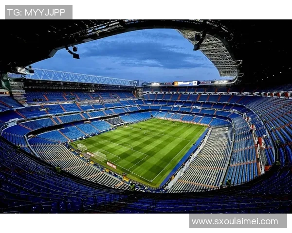 足球明星精彩瞬间高清弧线图集展现球场魅力与技术之美